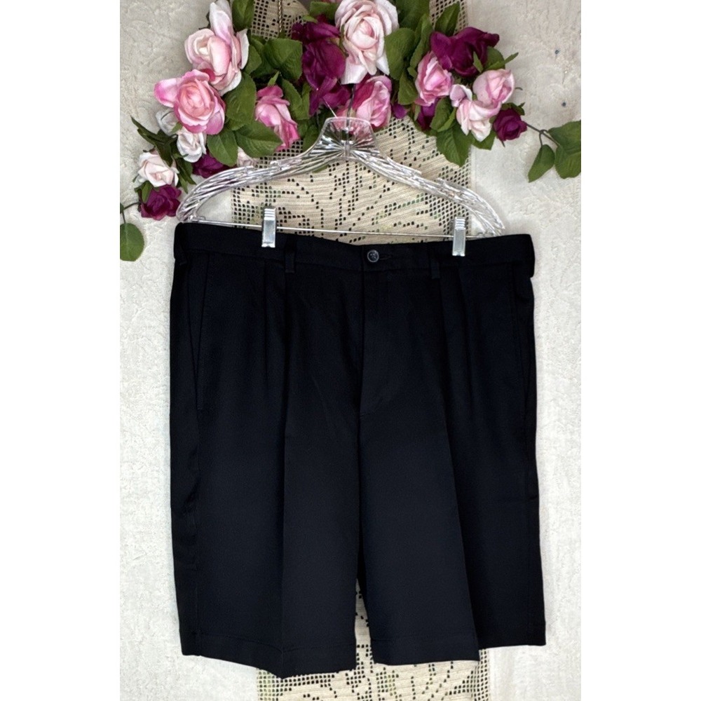 Haggar Mens Black Cool18Pro Short 36" Expandable Waist Golf Casual Norm Core